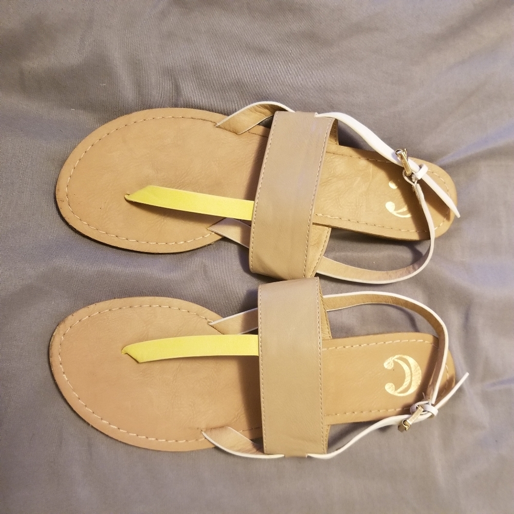 ‼‼SOLD‼‼2 pairs of flats